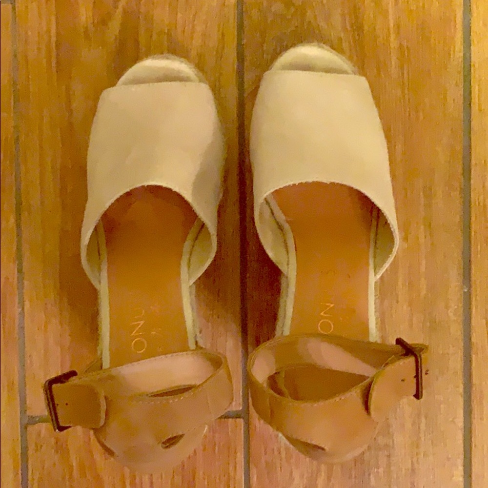 Wedge sandals